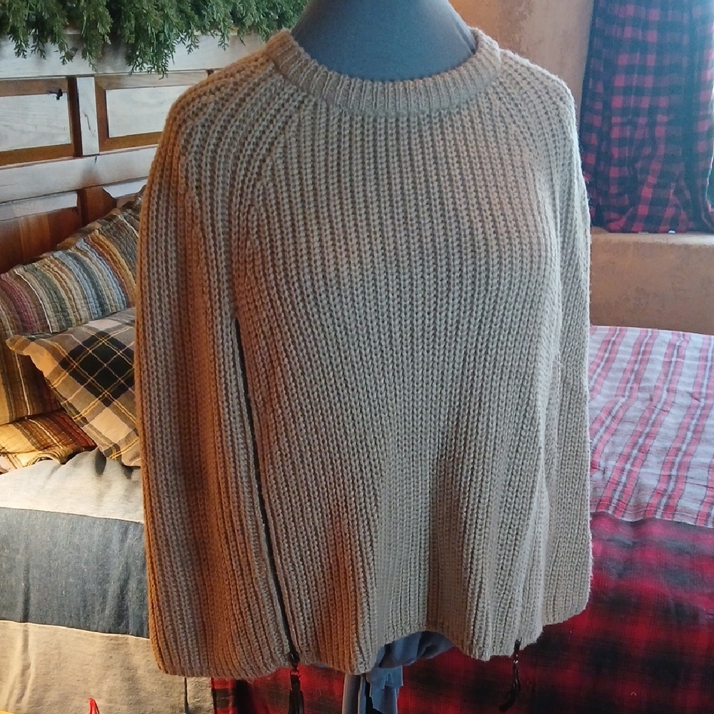 Forever 21 Cream Knit Crew Neck Sweater